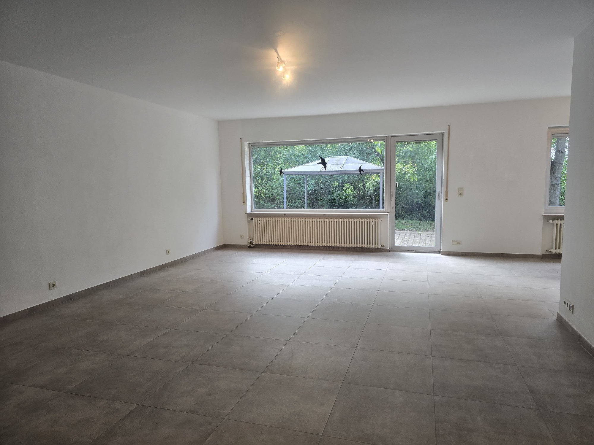 15 min to Sembach Base - 2-BR Apartment with Pavilion in Gonbach